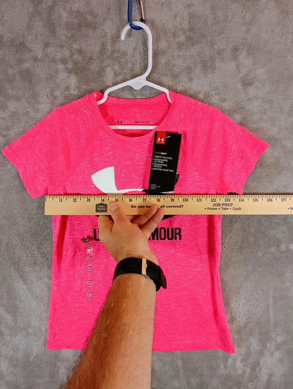 NWT Gilrls Heat Gear Under Armour Pink T-Shirt Size Youth Small